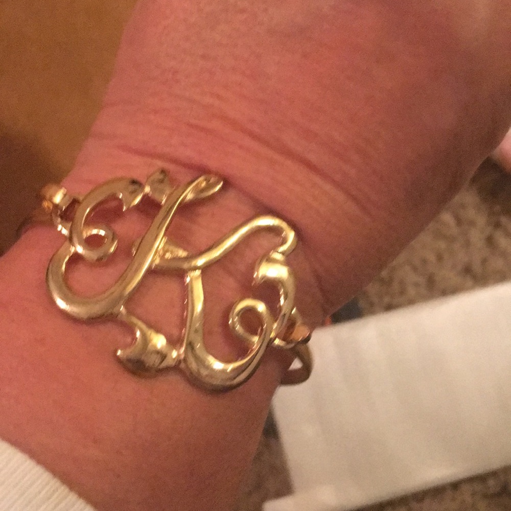 Gold bracelet